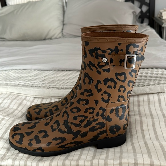 Hunter Original Refined Short Waterproof Rain Boot Leopard - Picture 3 of 12